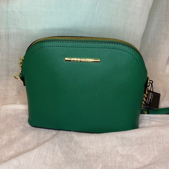 Steve Madden Handbags - NEW cute Steve Madden crossbody. Green. Gold